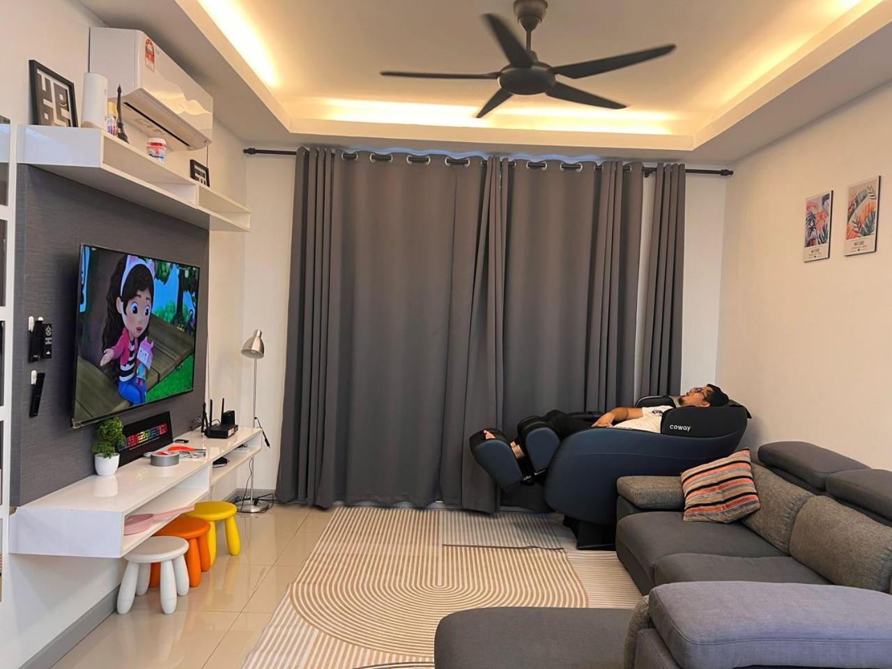 Dhia Raisha Homestay 瓜拉丁加奴 外观 照片